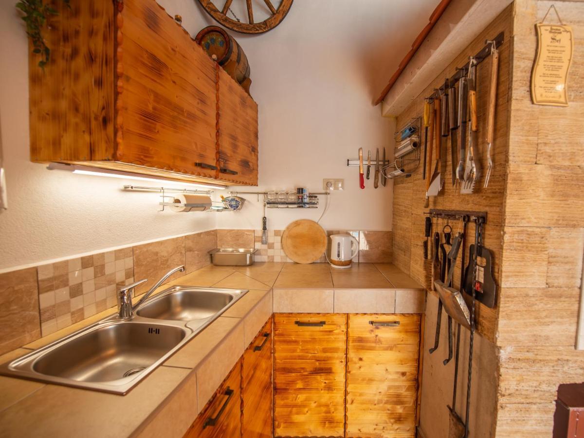 Beautiful Holiday Home "Villa Luka" Kaštel Štafilić Exteriér fotografie