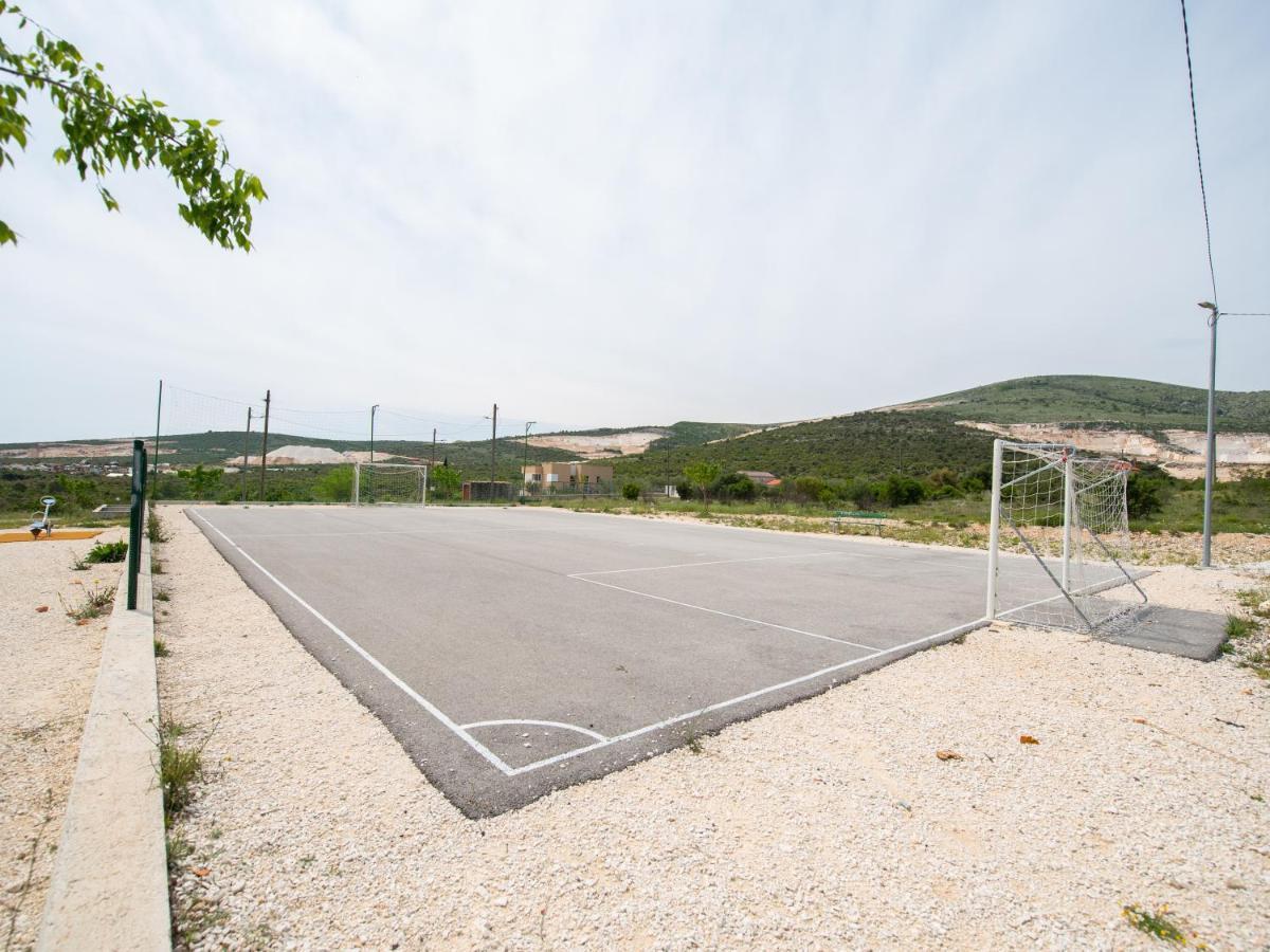 Beautiful Holiday Home "Villa Luka" Kaštel Štafilić Exteriér fotografie